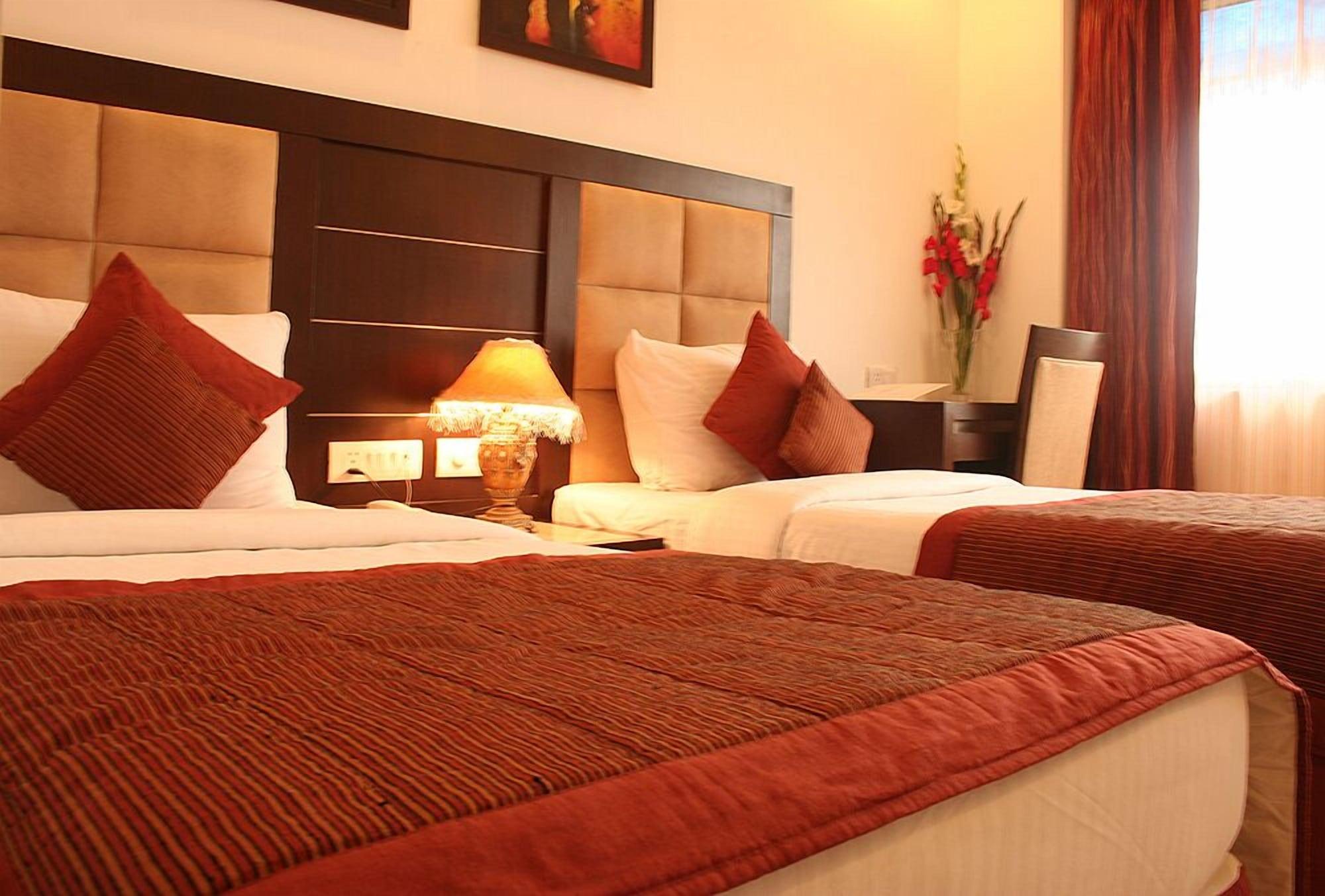 Hotel Livasa Inn Near Blk Hospital Delhi  Extérieur photo