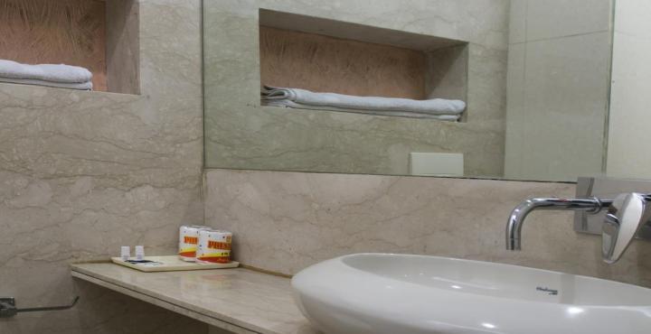 Hotel Livasa Inn Near Blk Hospital Delhi  Extérieur photo