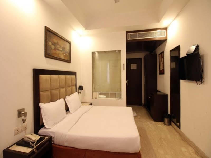 Hotel Livasa Inn Near Blk Hospital Delhi  Extérieur photo